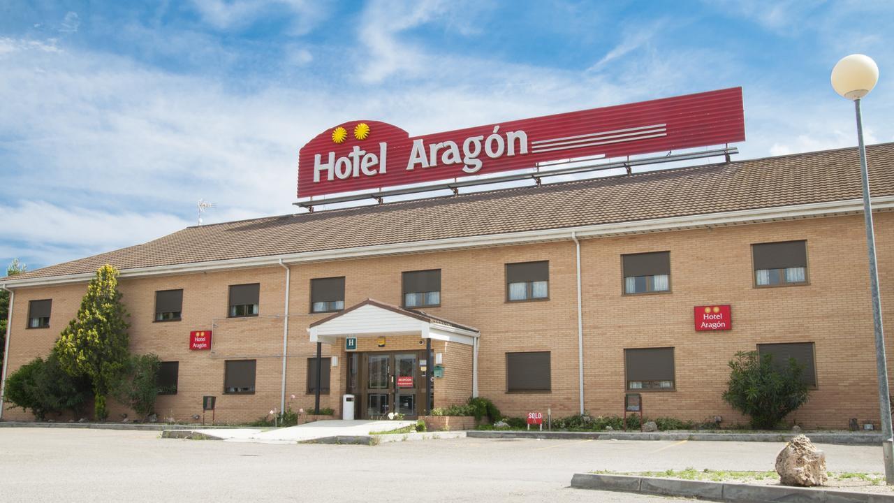 Hotel Aragon La Puebla De Alfinden Exterior photo